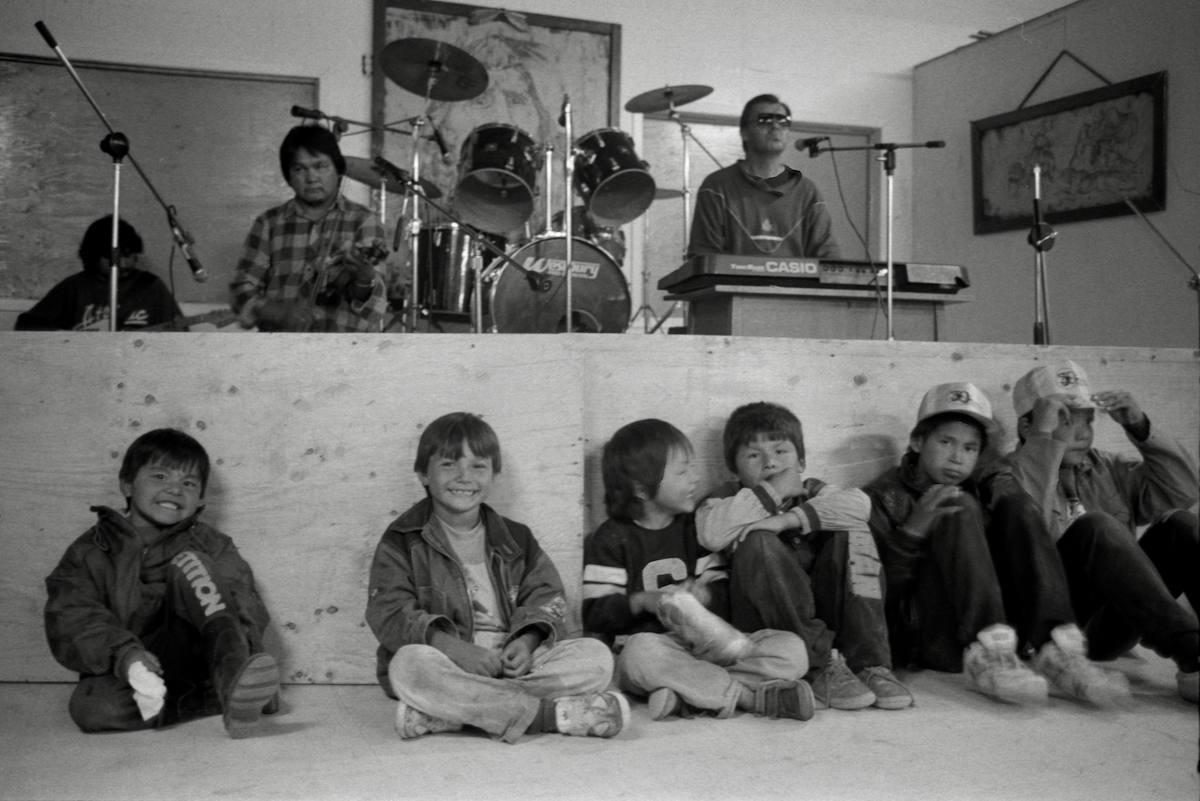 Rassemblement en salle communautaire, Opitciwan