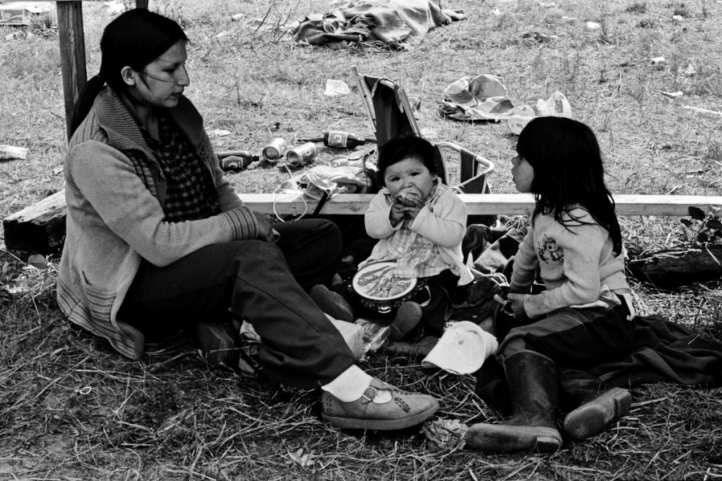 Mère et enfants rassemblement Wemotaci